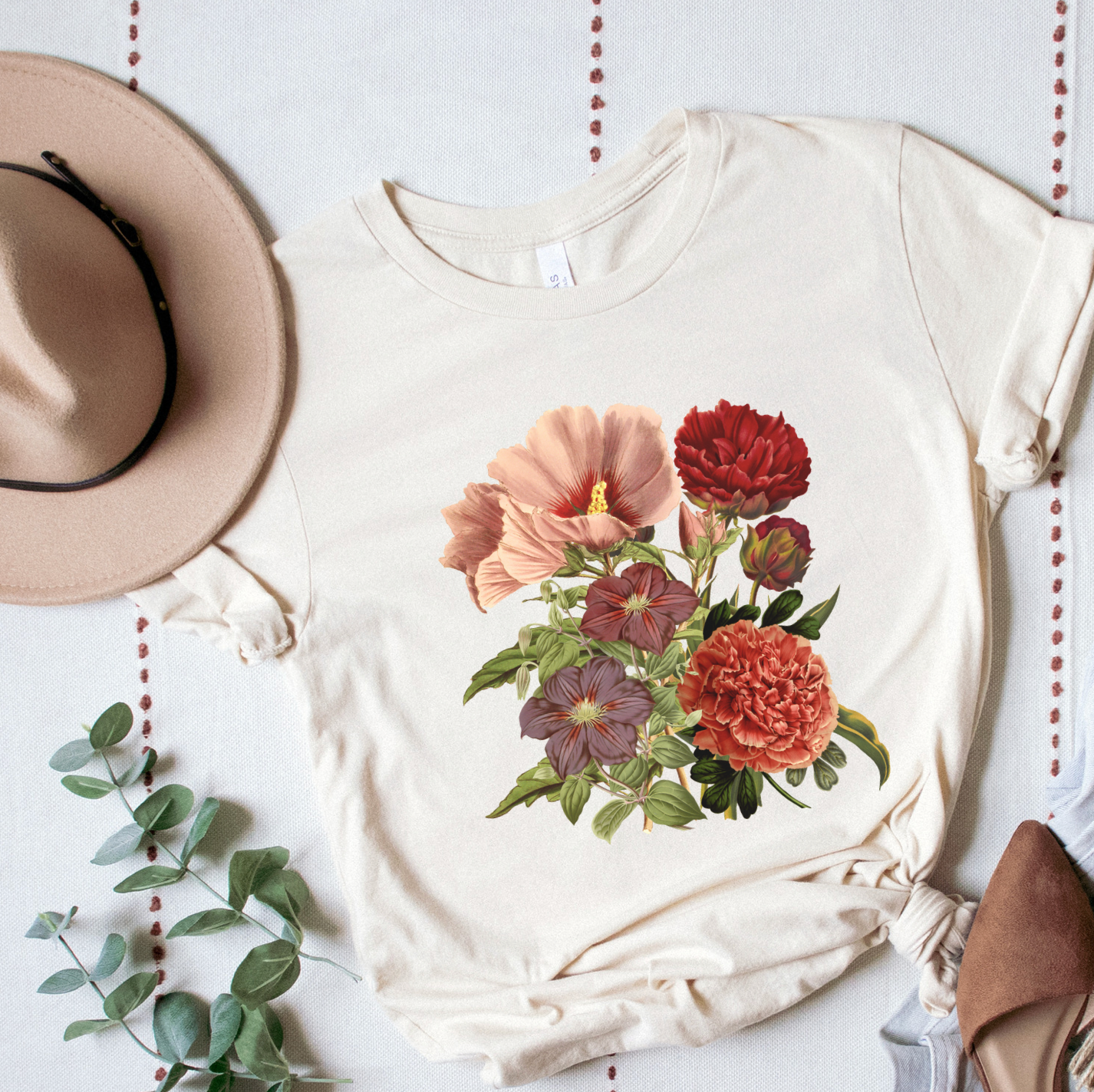 Botanical graphic T-shirt / Vintage Flowers Unisex Jersey Short Sleeve